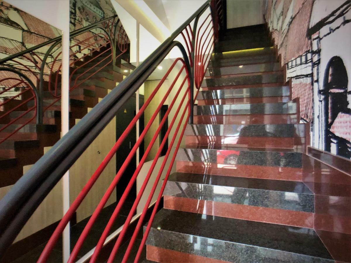 4 Apartamentos De Autor Луго Екстериор снимка